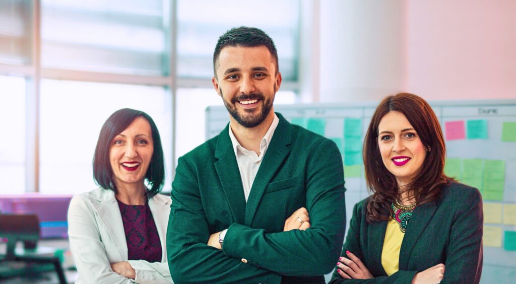 Team of consultants smiling | Careers at SAEC